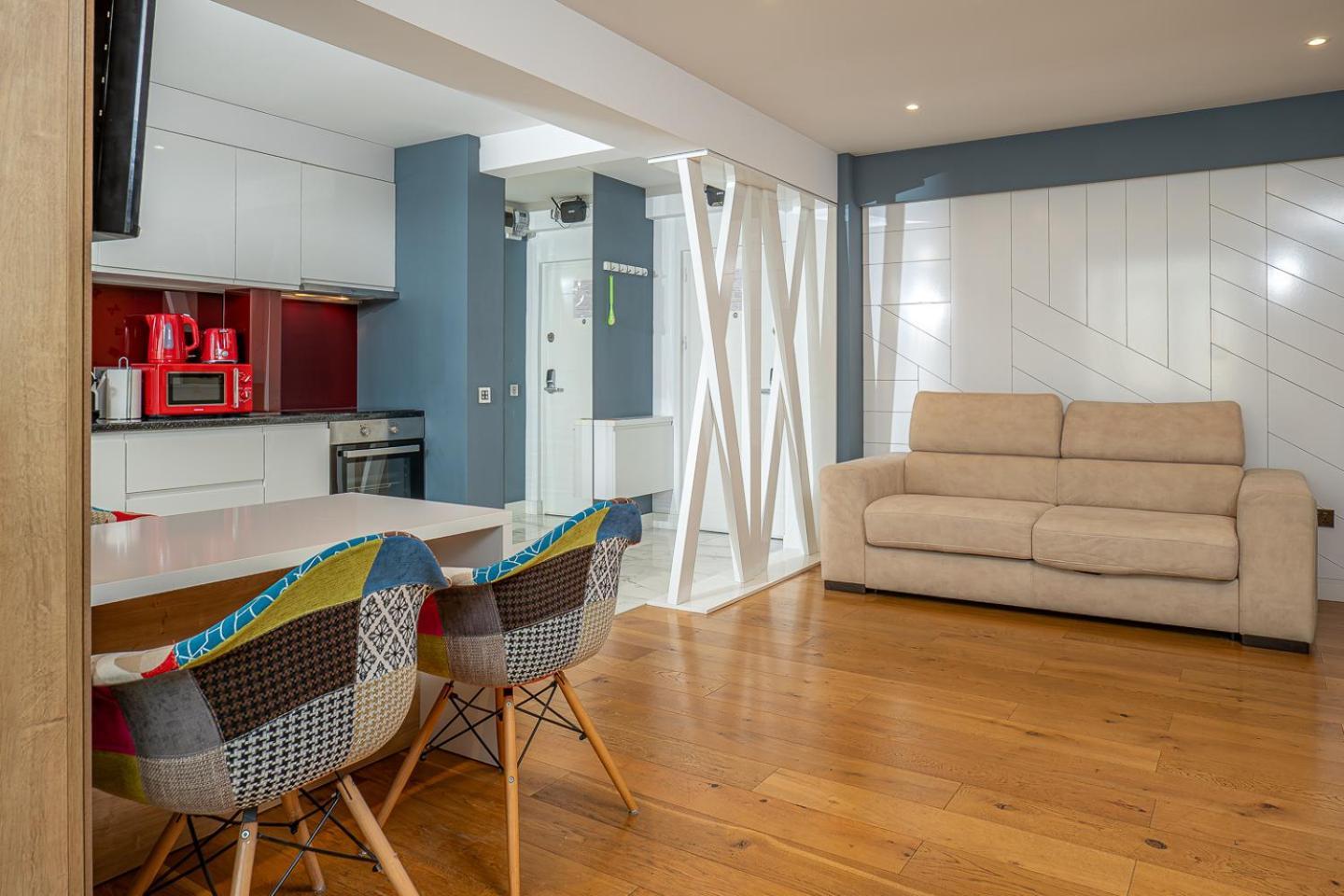 Old Town - Euroeastventures Luxury Properties Bukares Bagian luar foto