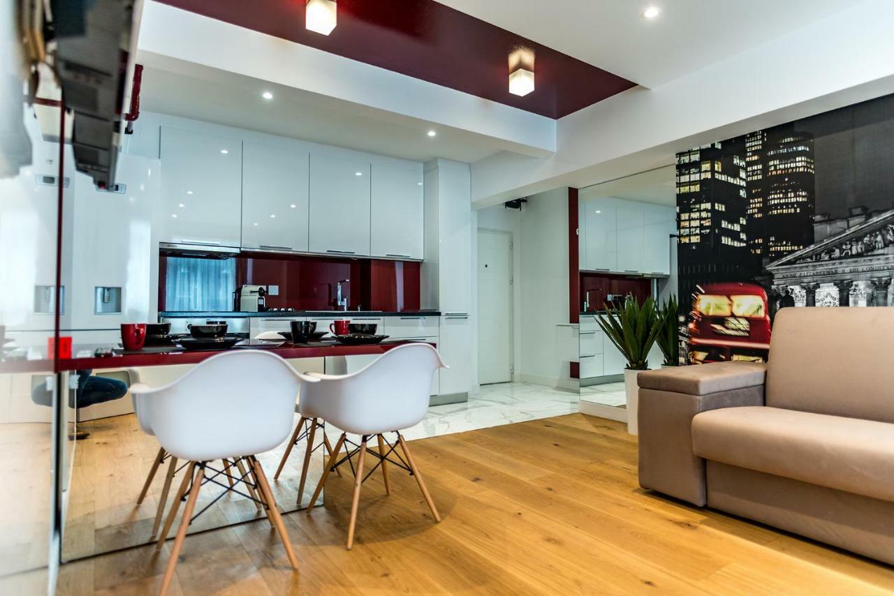 Old Town - Euroeastventures Luxury Properties Bukares Bagian luar foto