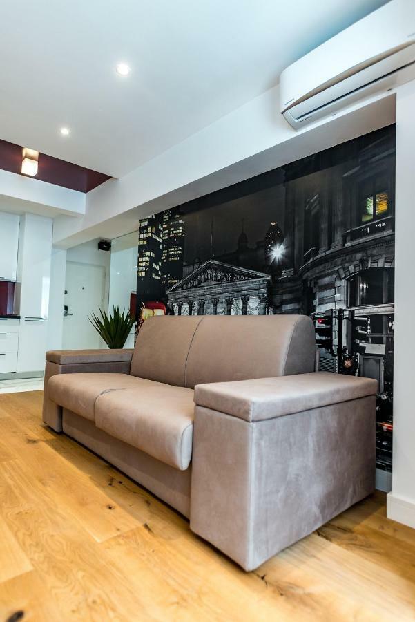 Old Town - Euroeastventures Luxury Properties Bukares Bagian luar foto