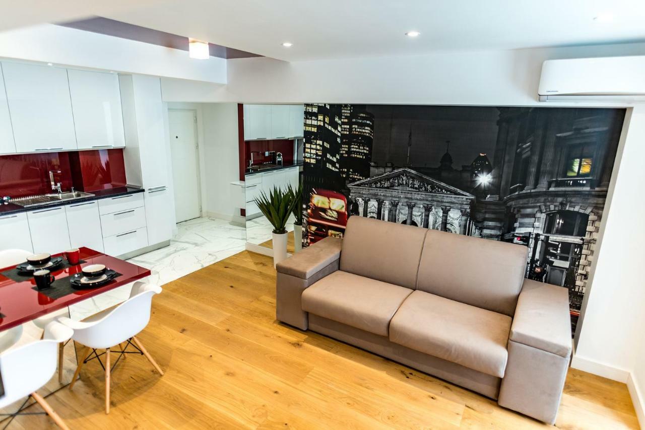 Old Town - Euroeastventures Luxury Properties Bukares Bagian luar foto